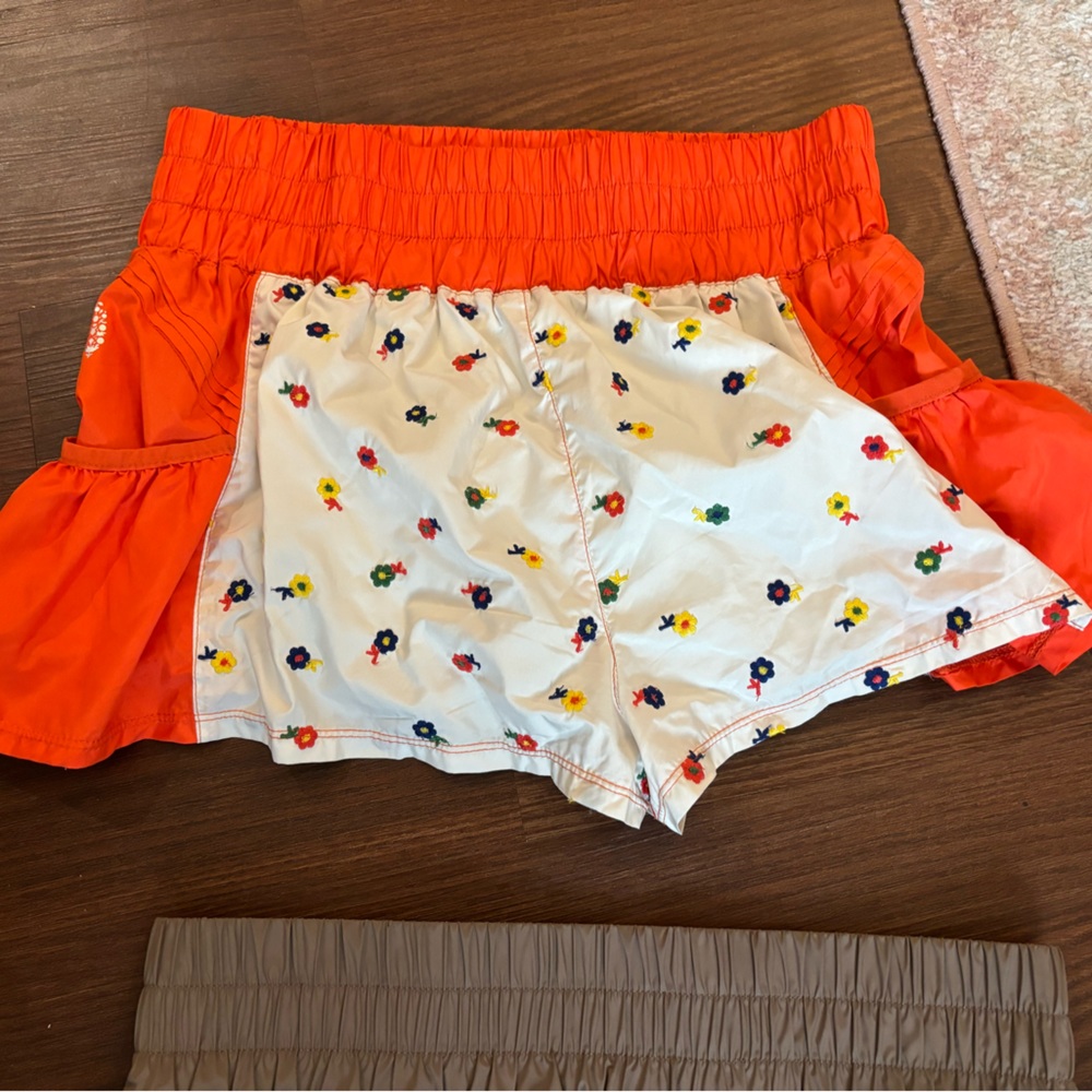 Get your flirt on shorts
